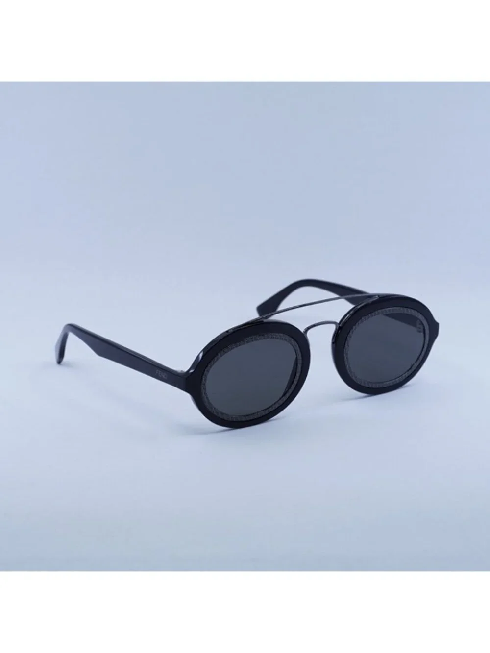 Fendi FE40094I 01A Sunglasses Shiny Black Oval Frame, Smoke Lenses